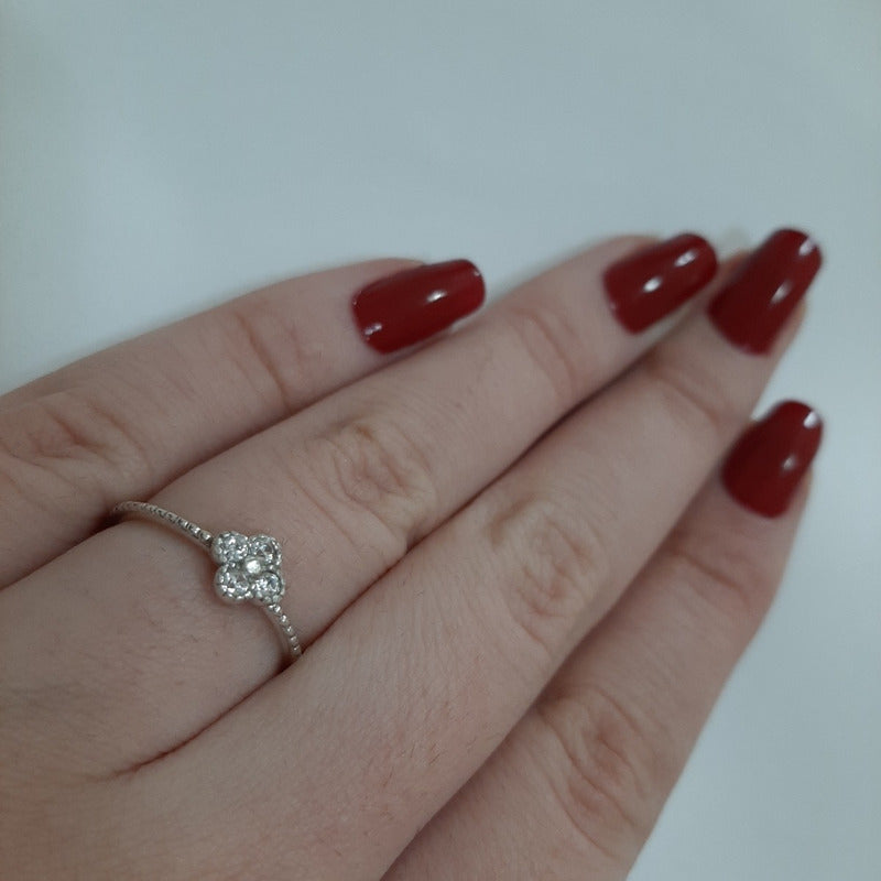 925 Silver Flower Ring With 4 Zirconias - Exclusive