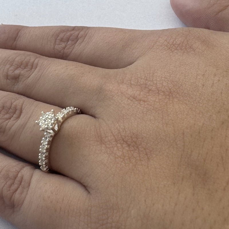Shower Ring with Zirconias Studded in 925 Silver - Women's