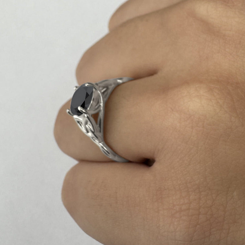 Anillo de plata 925 con nudo celta y ónix negro - Mujer