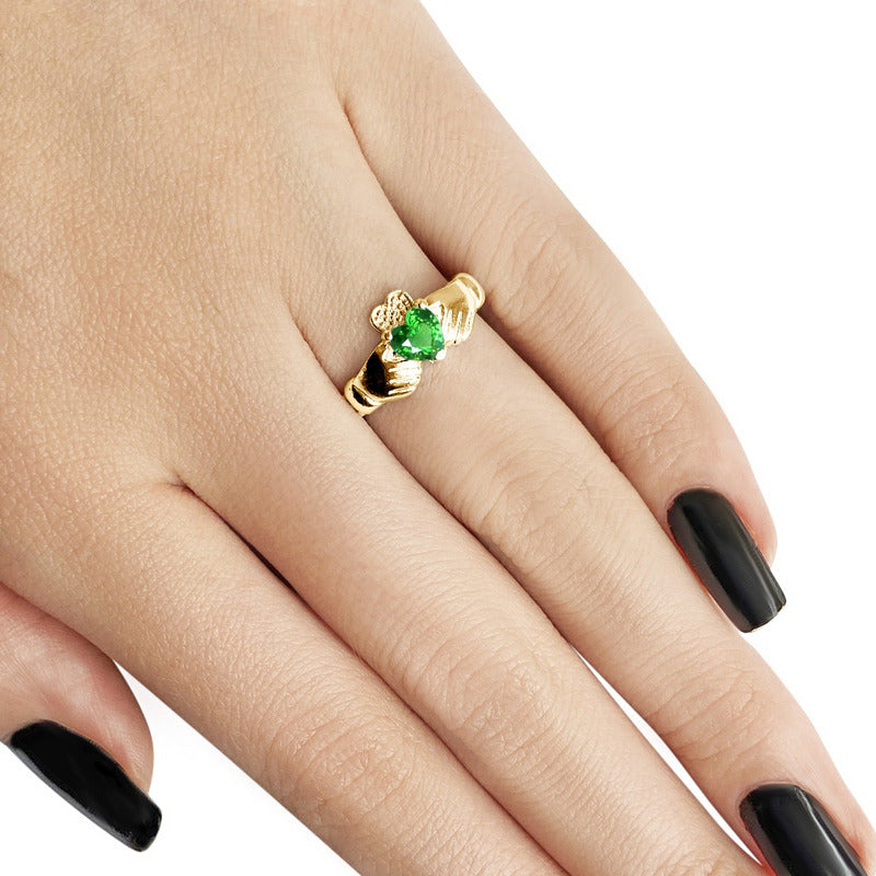 Anel Claddagh Irlandês Prata 925 Dourada 18k - Esmeralda