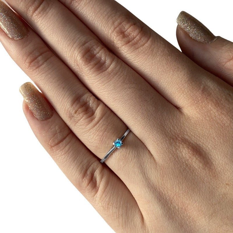 Anillo solitario de topacio azul en plata pura 925 - Mujer