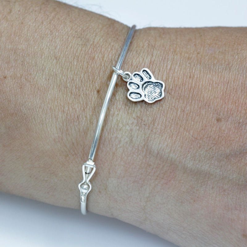Pulseira Bracelete Rígido Prata 925 - Pingente Patinha