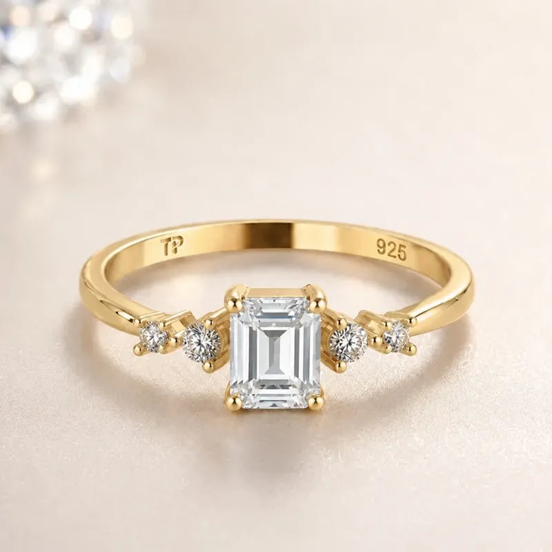 Anel Viena Retangular Prata 925 Dourada 18k - Zircônia