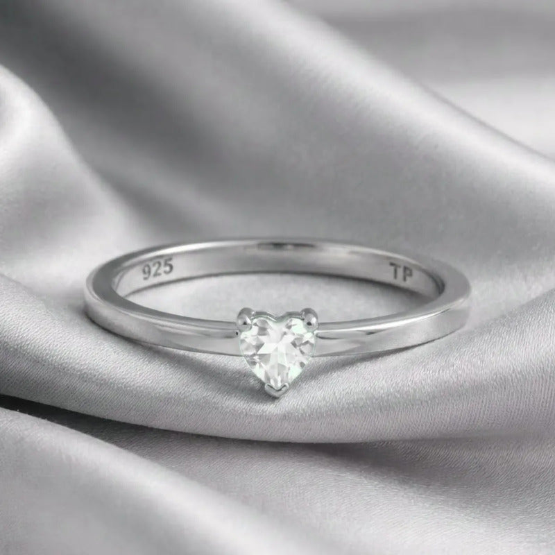 Anel Solitário Zirconia Coração Pura Prata 925 - Exclusivo