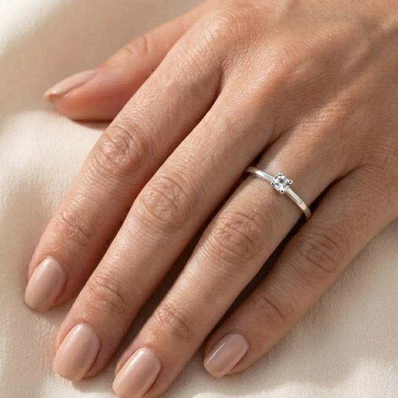 Anel Solitário Zirconia Tradicional Prata 925 -  Feminino