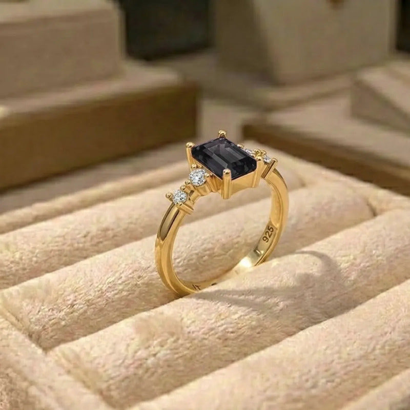 Anel Viena Retangular Prata 925 Dourada 18k - Onix