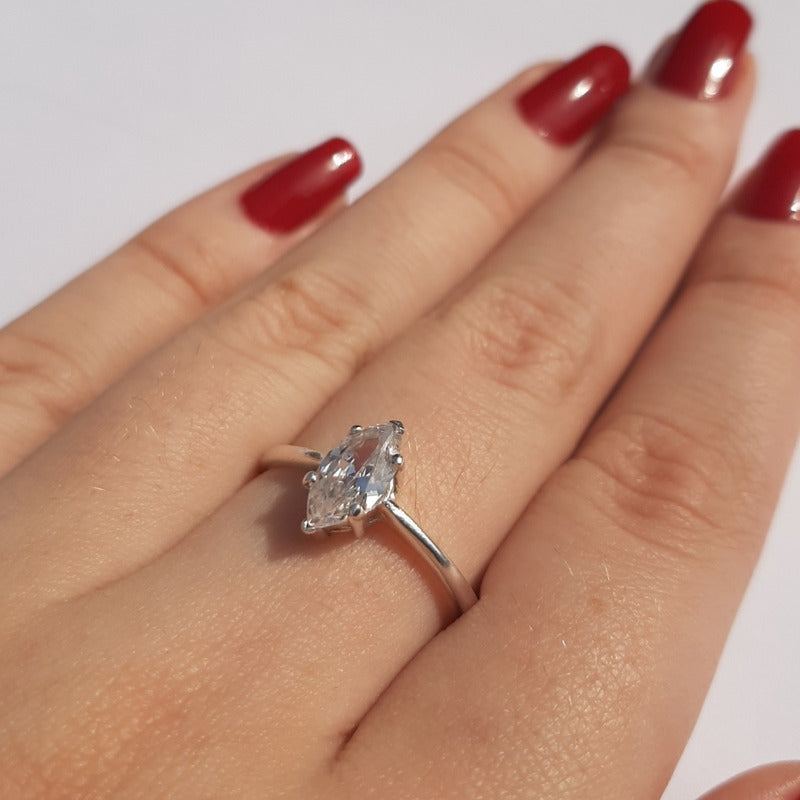 Anel Pura Prata 925 Solitário Navete Zirconia - Exclusivo