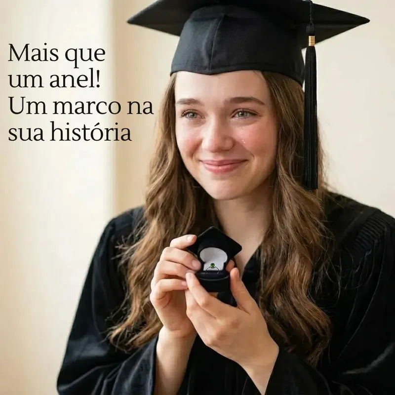 Anel Formatura Feminino Prata 925 + Caixinha Capelo Esmeralda 29