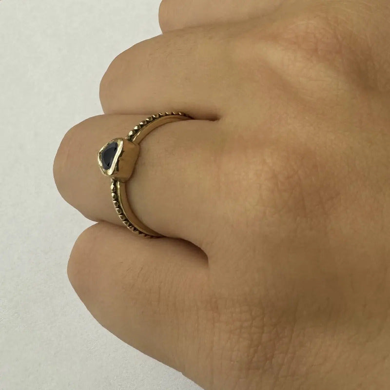 Anel Prata 925 Dourada 18k Solitário Coração - Onix