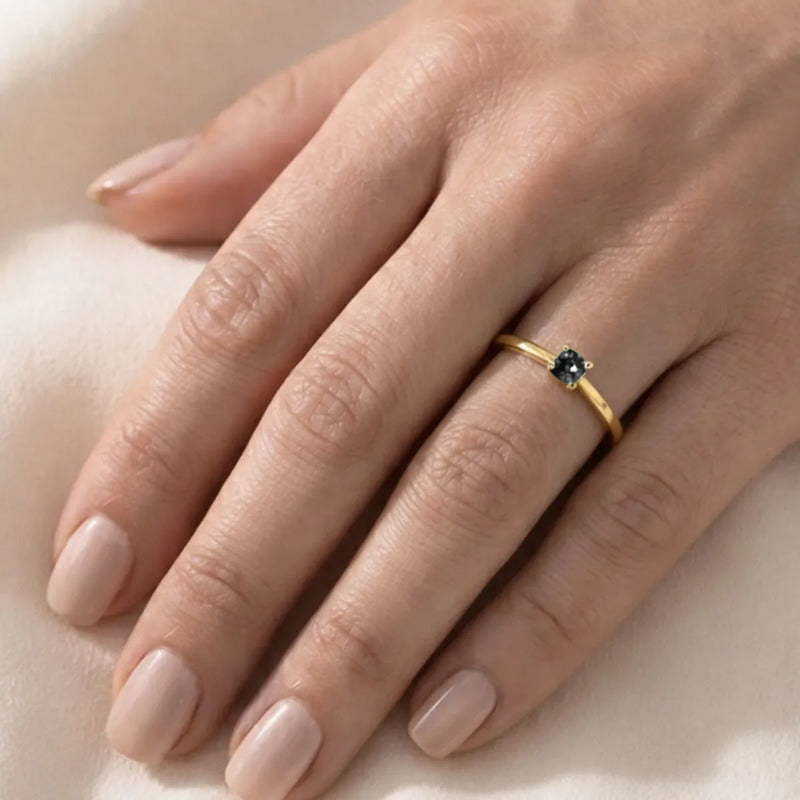 Anel Solitário Prata 925 Dourada 18k - Black Ônix