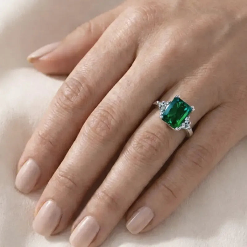 Anel Vintage Clássico Esmeralda Prata 925 - Feminino 18
