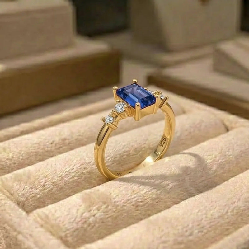 Anel Viena Retangular Prata 925 Dourada 18k - Safira